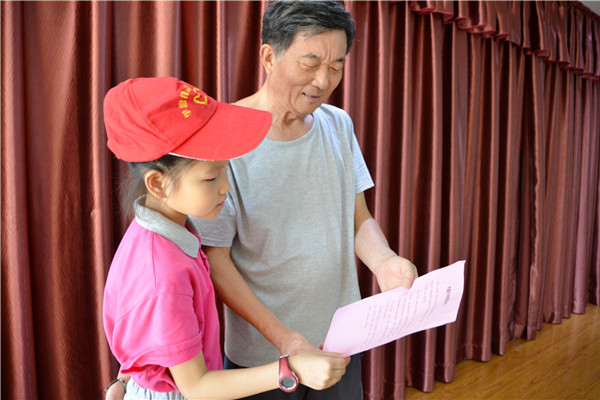 附件2 “小雏鹰”志愿队开展“光盘行动”倡议活动.jpg